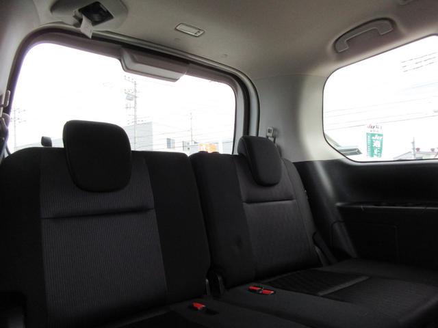 セレナ ハイウェイスター　ＶセレクションＩＩ　プロパイロット　駐車支援　後席フリップダウンモニター　禁煙ワンオーナー車　９型純正ナビＴＶ　アラウンドビューモニター　ブルーレイ再生　両側電動ドア　ＥＴＣ　ロールサンシェード　ＬＥＤライト　新車保証書（63枚目）