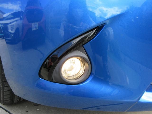 デミオ ＸＤツーリング　ディーゼルターボ　禁煙車　マツコネナビ　フルセグＴＶ　バックカメラ　Ｂｌｕｅｔｏｏｔｈオーディオ　ＥＴＣ　ヘッドアップディスプレイ　スマートキー２本　ＬＥＤライト　フォグランプ　ドアバイザー　純正ＡＷ（23枚目）