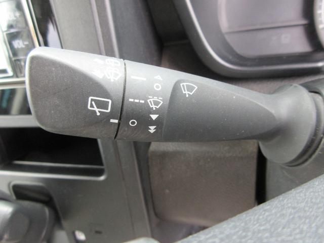 ルーミー Ｘ　後期型　禁煙ワンオーナー車　純正ナビ　地デジＴＶ　バックモニター　パワースライドドア　ビルトインＥＴＣ　Ｂｌｕｅｔｏｏｔｈ　スマートキー　ロールサンシェード　ドアバイザー　スマートアシスト　新車保証書（35枚目）