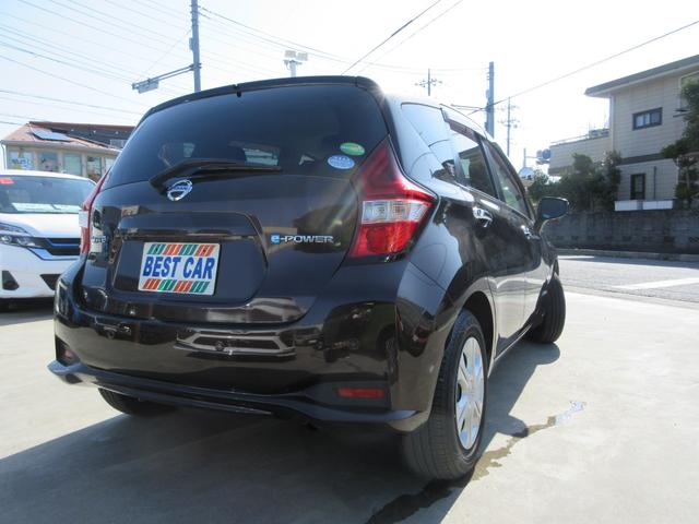 ノート e-パワー X 禁煙車 フルセグ純正ナナビTV 前後ドライブレコーダー アラウンドビューモニター エマージェンシーブレーキ Bluetoothオーディオ ETC レーンキープ スマートキー 新車保証書(5枚目)