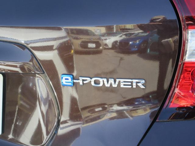 ノート e-パワー X 禁煙車 フルセグ純正ナナビTV 前後ドライブレコーダー アラウンドビューモニター エマージェンシーブレーキ Bluetoothオーディオ ETC レーンキープ スマートキー 新車保証書(36枚目)