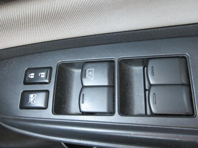 ノート e-パワー X 禁煙車 フルセグ純正ナナビTV 前後ドライブレコーダー アラウンドビューモニター エマージェンシーブレーキ Bluetoothオーディオ ETC レーンキープ スマートキー 新車保証書(56枚目)