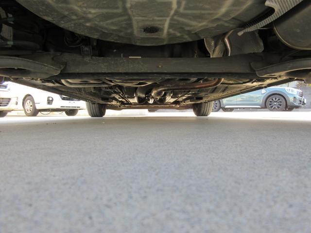 ノート e-パワー X 禁煙車 フルセグ純正ナナビTV 前後ドライブレコーダー アラウンドビューモニター エマージェンシーブレーキ Bluetoothオーディオ ETC レーンキープ スマートキー 新車保証書(68枚目)