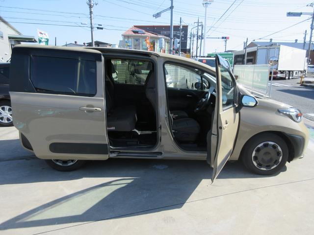 シエンタ ハイブリッドＺ　運転支援システム　禁煙車　スマホ接続対応純正ナビＴＶ　全周囲カメラ　両側電動ドア　ナビ連動前後ドラレコ　シート＆ハンドルヒーター　ビルトインＥＴＣ　ロールサンシェード　Ｂｌｕｅｔｏｏｔｈ　新車保証書（31枚目）