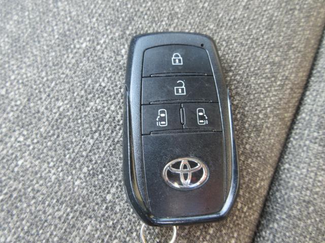 シエンタ ハイブリッドＺ　運転支援システム　禁煙車　スマホ接続対応純正ナビＴＶ　全周囲カメラ　両側電動ドア　ナビ連動前後ドラレコ　シート＆ハンドルヒーター　ビルトインＥＴＣ　ロールサンシェード　Ｂｌｕｅｔｏｏｔｈ　新車保証書（42枚目）