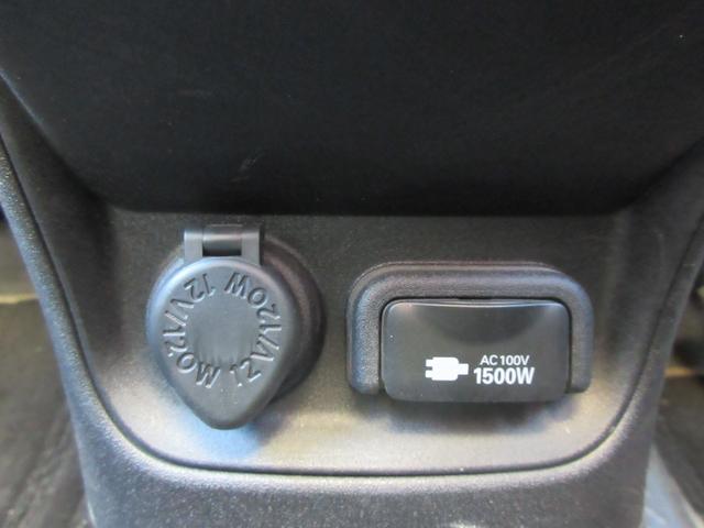 シエンタ ハイブリッドＺ　運転支援システム　禁煙車　スマホ接続対応純正ナビＴＶ　全周囲カメラ　両側電動ドア　ナビ連動前後ドラレコ　シート＆ハンドルヒーター　ビルトインＥＴＣ　ロールサンシェード　Ｂｌｕｅｔｏｏｔｈ　新車保証書（53枚目）