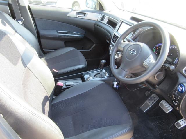 エクシーガ ２．０ｉ－Ｓ　当店ユーザー様直接買取車　禁煙　柿本マフラー　フルセグナビＴＶ　バックカメラ　ドライブレコーダー　ＥＴＣ　Ｂｌｕｅｔｏｏｔｈオーディオ　スマートキー　クルーズコントロール　ＨＩＤライト（16枚目）