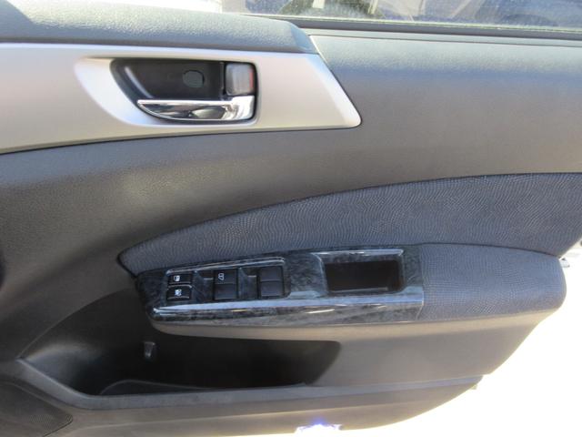 エクシーガ ２．０ｉ－Ｓ　当店ユーザー様直接買取車　禁煙　柿本マフラー　フルセグナビＴＶ　バックカメラ　ドライブレコーダー　ＥＴＣ　Ｂｌｕｅｔｏｏｔｈオーディオ　スマートキー　クルーズコントロール　ＨＩＤライト（43枚目）