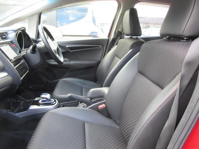 フィットハイブリッド Lパッケージ 当店ユーザー様直接買取車 禁煙 メモリーナビ 地デジTV バックカメラ ドライブレコーダー ETC コンビレザーシート スマートキー2本 クルーズコントロール LEDライト ドアバイザー(16枚目)