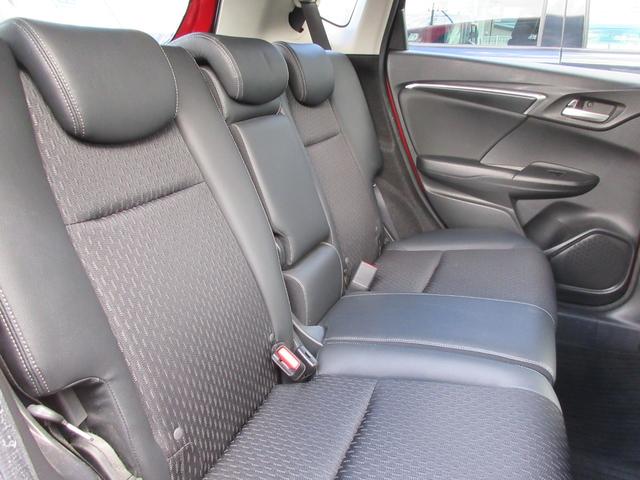 フィットハイブリッド Lパッケージ 当店ユーザー様直接買取車 禁煙 メモリーナビ 地デジTV バックカメラ ドライブレコーダー ETC コンビレザーシート スマートキー2本 クルーズコントロール LEDライト ドアバイザー(17枚目)