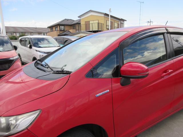フィットハイブリッド Lパッケージ 当店ユーザー様直接買取車 禁煙 メモリーナビ 地デジTV バックカメラ ドライブレコーダー ETC コンビレザーシート スマートキー2本 クルーズコントロール LEDライト ドアバイザー(25枚目)