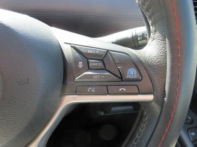 セレナ ハイウェイスターV 禁煙車 プロパイロット 10インチ純正ナビTV アラウンドビューモニター ブルーレイ再生 両側パワースライドドア ビルトインETC ロールサンシェード シートバックテーブル LEDライト 新車保証書(13枚目)