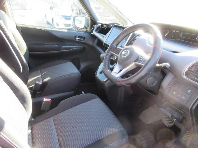 セレナ ハイウェイスターV 禁煙車 プロパイロット 10インチ純正ナビTV アラウンドビューモニター ブルーレイ再生 両側パワースライドドア ビルトインETC ロールサンシェード シートバックテーブル LEDライト 新車保証書(14枚目)