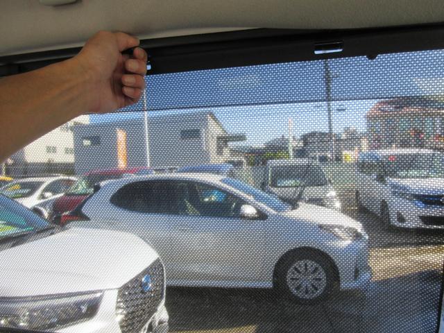 セレナ ハイウェイスターV 禁煙車 プロパイロット 10インチ純正ナビTV アラウンドビューモニター ブルーレイ再生 両側パワースライドドア ビルトインETC ロールサンシェード シートバックテーブル LEDライト 新車保証書(17枚目)