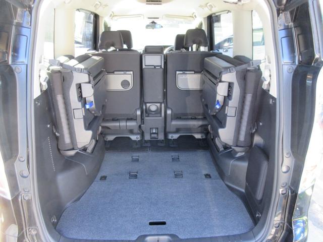 セレナ ハイウェイスターV 禁煙車 プロパイロット 10インチ純正ナビTV アラウンドビューモニター ブルーレイ再生 両側パワースライドドア ビルトインETC ロールサンシェード シートバックテーブル LEDライト 新車保証書(19枚目)