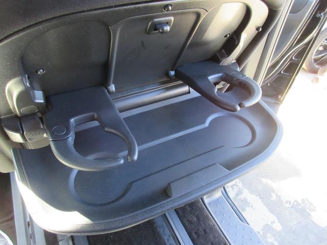 セレナ ハイウェイスターV 禁煙車 プロパイロット 10インチ純正ナビTV アラウンドビューモニター ブルーレイ再生 両側パワースライドドア ビルトインETC ロールサンシェード シートバックテーブル LEDライト 新車保証書(53枚目)