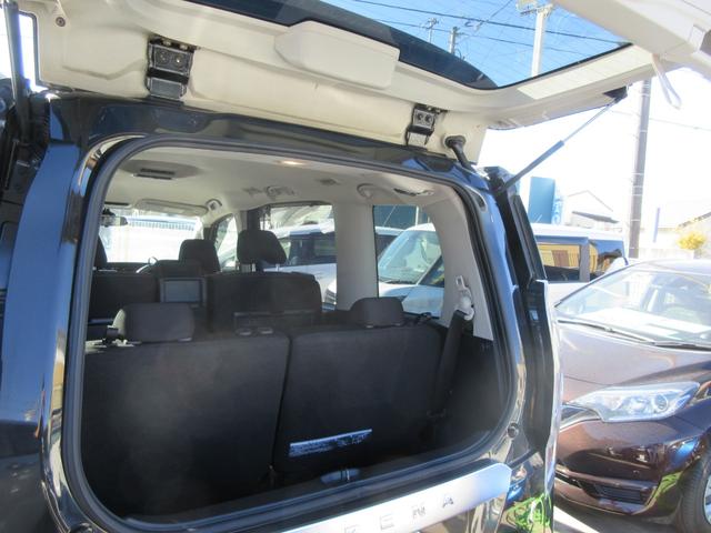 セレナ ハイウェイスターV 禁煙車 プロパイロット 10インチ純正ナビTV アラウンドビューモニター ブルーレイ再生 両側パワースライドドア ビルトインETC ロールサンシェード シートバックテーブル LEDライト 新車保証書(56枚目)