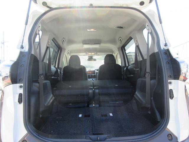 シエンタ ハイブリッドG 禁煙車 後席フリップダウンモニター セーフティセンス フルセグ純正ナビTV バックカメラ 両側パワースライドドア ビルトインETC Bluetooth LEDライト フォグランプ 新車保証書(17枚目)