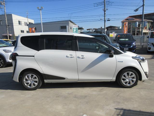 シエンタ ハイブリッドG 禁煙車 後席フリップダウンモニター セーフティセンス フルセグ純正ナビTV バックカメラ 両側パワースライドドア ビルトインETC Bluetooth LEDライト フォグランプ 新車保証書(29枚目)
