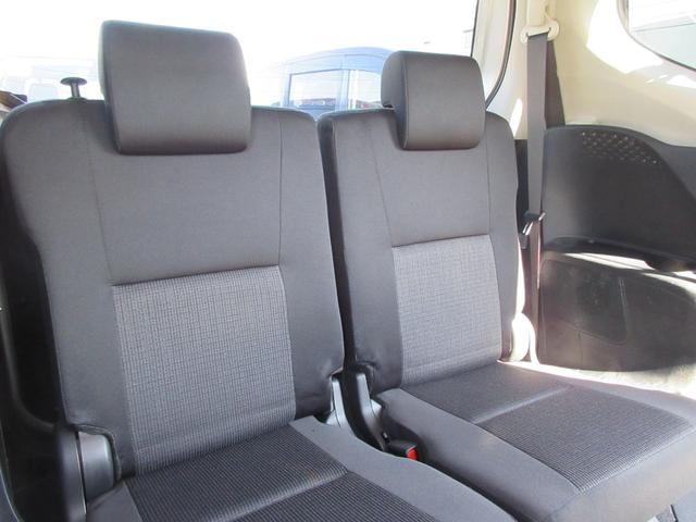 シエンタ G 後期モデル 禁煙車 フルセグ純正ナビTV パノラマビューモニター 両側電動スライドドア 前後ドライブレコーダー ビルトインETC2.0 Bluetoothオーディオ トヨタセーフティセンス 新車保証書(17枚目)