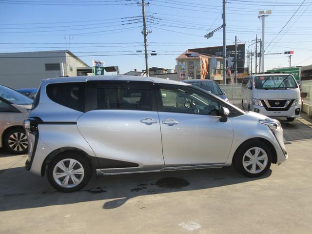 シエンタ G 後期モデル 禁煙車 フルセグ純正ナビTV パノラマビューモニター 両側電動スライドドア 前後ドライブレコーダー ビルトインETC2.0 Bluetoothオーディオ トヨタセーフティセンス 新車保証書(28枚目)