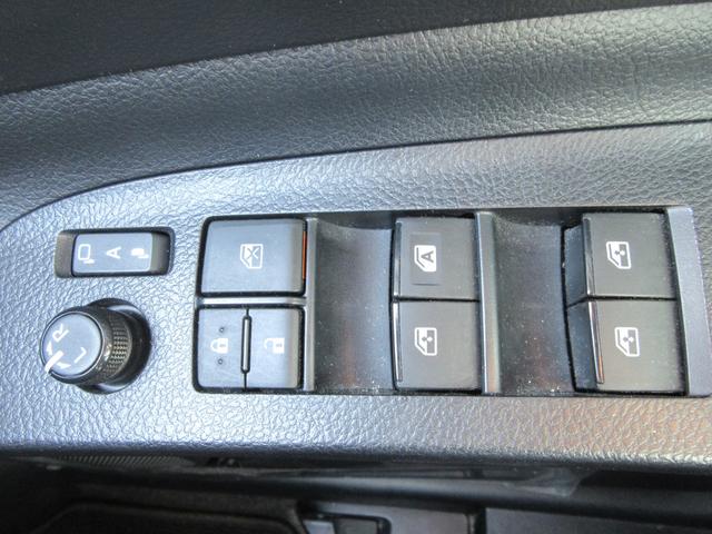 シエンタ G 後期モデル 禁煙車 フルセグ純正ナビTV パノラマビューモニター 両側電動スライドドア 前後ドライブレコーダー ビルトインETC2.0 Bluetoothオーディオ トヨタセーフティセンス 新車保証書(49枚目)