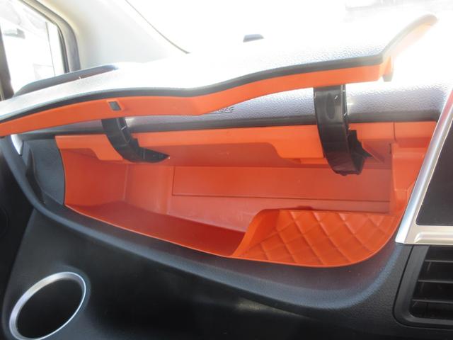 シエンタ G 後期モデル 禁煙車 フルセグ純正ナビTV パノラマビューモニター 両側電動スライドドア 前後ドライブレコーダー ビルトインETC2.0 Bluetoothオーディオ トヨタセーフティセンス 新車保証書(56枚目)