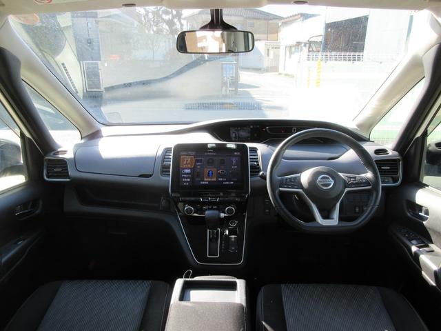 セレナ ハイウェイスターＶ　禁煙車　プロパイロット　後席フリップダウンモニター　アルパイン大型ナビ　全周囲カメラ　ブルーレイ再生　駐車支援システム　両側パワースライドドア　ビルドインＥＴＣ　ＬＥＤヘッドライト　新車保証書（6枚目）