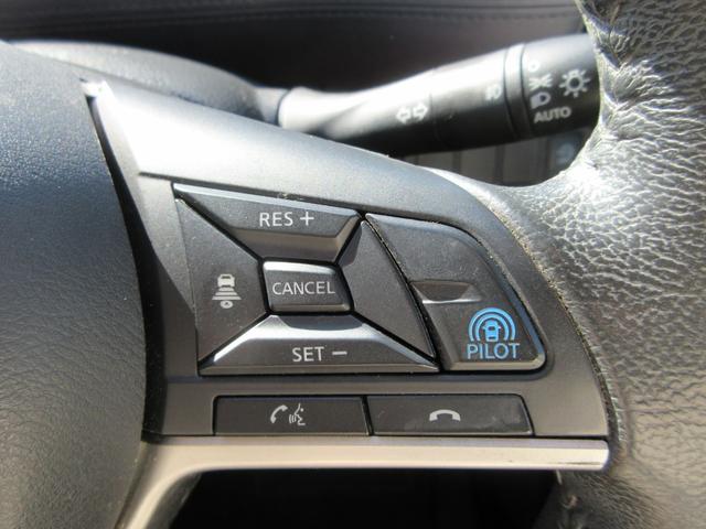 セレナ ハイウェイスターＶ　禁煙車　プロパイロット　後席フリップダウンモニター　アルパイン大型ナビ　全周囲カメラ　ブルーレイ再生　駐車支援システム　両側パワースライドドア　ビルドインＥＴＣ　ＬＥＤヘッドライト　新車保証書（10枚目）