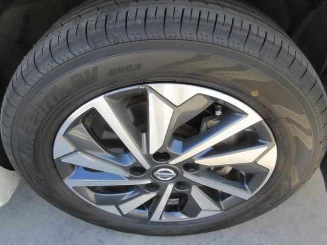 セレナ ハイウェイスターＶ　禁煙車　プロパイロット　後席フリップダウンモニター　アルパイン大型ナビ　全周囲カメラ　ブルーレイ再生　駐車支援システム　両側パワースライドドア　ビルドインＥＴＣ　ＬＥＤヘッドライト　新車保証書（41枚目）