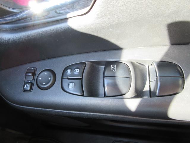 セレナ ハイウェイスターＶ　禁煙車　プロパイロット　後席フリップダウンモニター　アルパイン大型ナビ　全周囲カメラ　ブルーレイ再生　駐車支援システム　両側パワースライドドア　ビルドインＥＴＣ　ＬＥＤヘッドライト　新車保証書（59枚目）