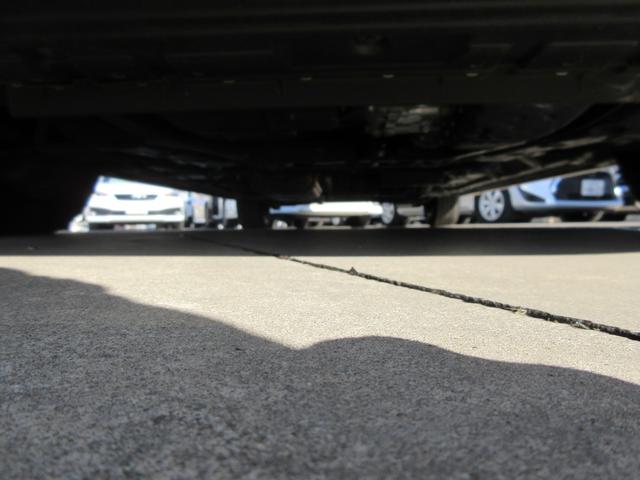 セレナ ハイウェイスターＶ　禁煙車　プロパイロット　後席フリップダウンモニター　アルパイン大型ナビ　全周囲カメラ　ブルーレイ再生　駐車支援システム　両側パワースライドドア　ビルドインＥＴＣ　ＬＥＤヘッドライト　新車保証書（77枚目）