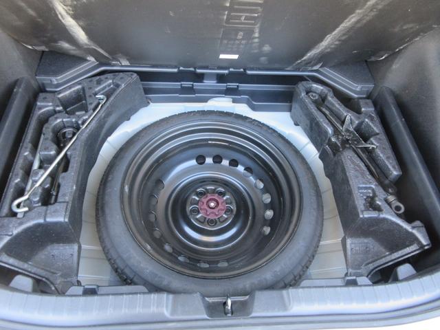 カローラスポーツ ハイブリッドＧ　禁煙ワンオーナー車　フルセグ純正ナビＴＶ　Ｍｉｒａｃａｓｔ　バックカメラ　ドライブレコーダー　Ｂｌｕｅｔｏｏｔｈオーディオ　電動パーキング　スマートキー　セーフティセンス　ＬＥＤライト　新車保証書（18枚目）