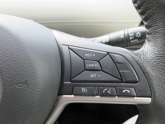 セレナ ｅ－パワー　ハイウェイスター　禁煙車　運転支援　フルセグ純正ナビＴＶ　ブルーレイ再生　ドライブレコーダー　クルコン　パワースライドドア　ビルトインＥＴＣ　スマートキー２本　ロールサンシェード　シートバックテーブル　新車保証書（13枚目）