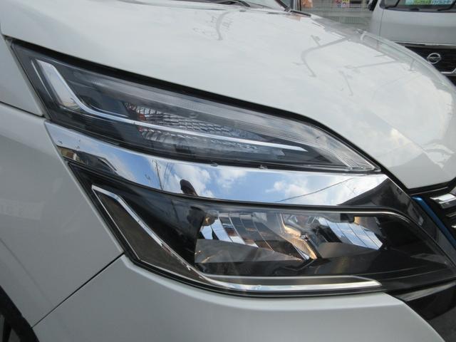 セレナ ｅ－パワー　ハイウェイスター　禁煙車　運転支援　フルセグ純正ナビＴＶ　ブルーレイ再生　ドライブレコーダー　クルコン　パワースライドドア　ビルトインＥＴＣ　スマートキー２本　ロールサンシェード　シートバックテーブル　新車保証書（21枚目）