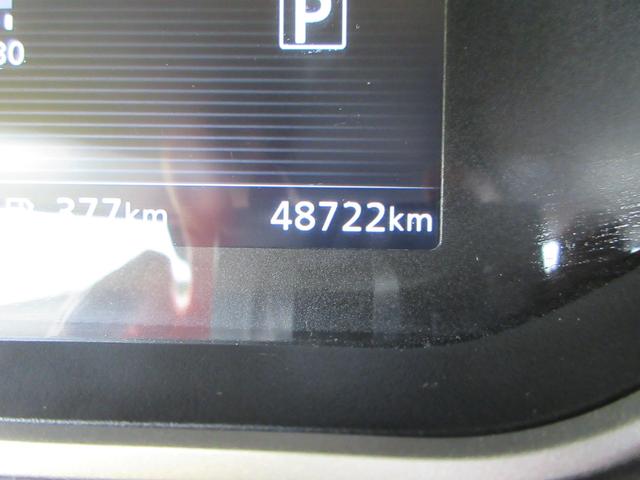 セレナ ｅ－パワー　ハイウェイスター　禁煙車　運転支援　フルセグ純正ナビＴＶ　ブルーレイ再生　ドライブレコーダー　クルコン　パワースライドドア　ビルトインＥＴＣ　スマートキー２本　ロールサンシェード　シートバックテーブル　新車保証書（23枚目）