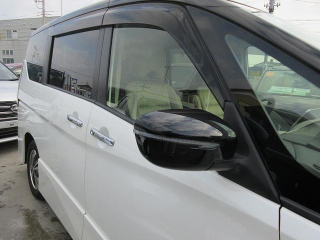 セレナ ｅ－パワー　ハイウェイスター　禁煙車　運転支援　フルセグ純正ナビＴＶ　ブルーレイ再生　ドライブレコーダー　クルコン　パワースライドドア　ビルトインＥＴＣ　スマートキー２本　ロールサンシェード　シートバックテーブル　新車保証書（28枚目）