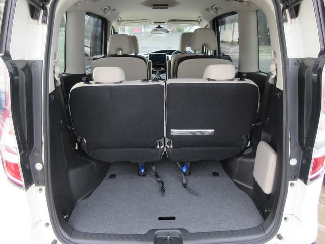 セレナ ｅ－パワー　ハイウェイスター　禁煙車　運転支援　フルセグ純正ナビＴＶ　ブルーレイ再生　ドライブレコーダー　クルコン　パワースライドドア　ビルトインＥＴＣ　スマートキー２本　ロールサンシェード　シートバックテーブル　新車保証書（53枚目）