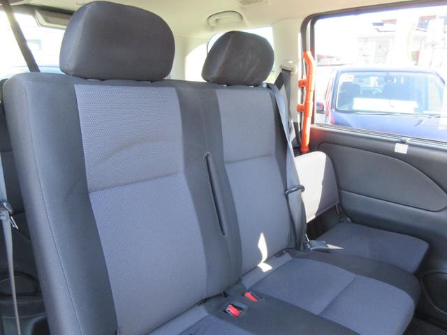 セレナ X 後期モデル ハイブリッド 禁煙車 送迎オートステップ 純正ナビTV クルーズコントロール ロールサンシェード 両側パワースライドドア スペアタイヤ4本 Bluetoothオーディオ スマートキー2個(15枚目)