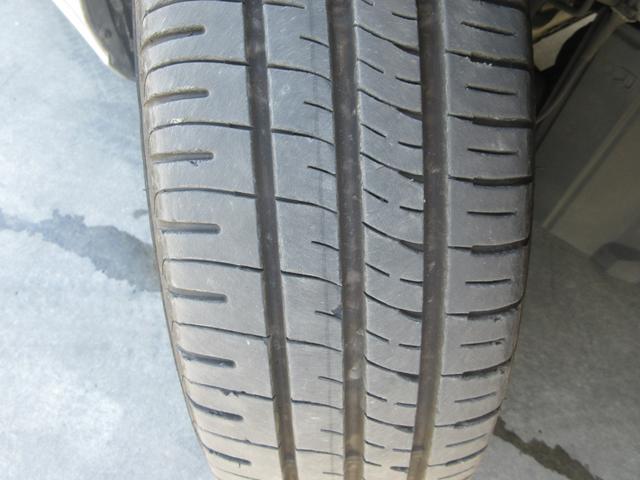 セレナ X 後期モデル ハイブリッド 禁煙車 送迎オートステップ 純正ナビTV クルーズコントロール ロールサンシェード 両側パワースライドドア スペアタイヤ4本 Bluetoothオーディオ スマートキー2個(20枚目)