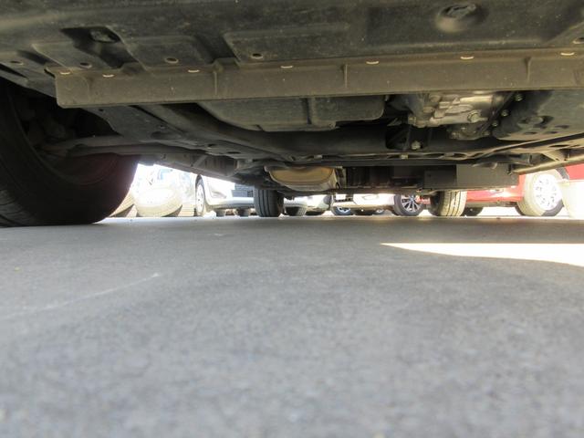 セレナ X 後期モデル ハイブリッド 禁煙車 送迎オートステップ 純正ナビTV クルーズコントロール ロールサンシェード 両側パワースライドドア スペアタイヤ4本 Bluetoothオーディオ スマートキー2個(59枚目)