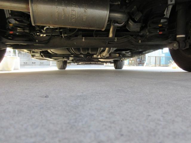 セレナ X 後期モデル ハイブリッド 禁煙車 送迎オートステップ 純正ナビTV クルーズコントロール ロールサンシェード 両側パワースライドドア スペアタイヤ4本 Bluetoothオーディオ スマートキー2個(60枚目)