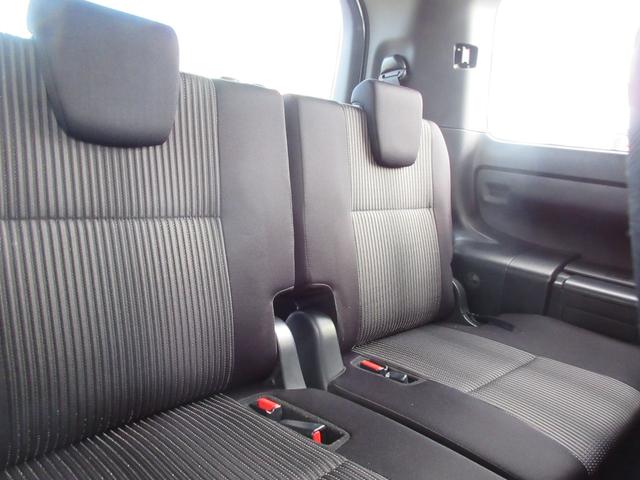 ノア ハイブリッドＳｉ　後期モデル　禁煙車　後席フリップダウンモニター　１０インチ純正ナビＴＶ　バックカメラ　両側パワースライドドア　ドラレコ　シートヒーター　ビルトインＥＴＣ　ロールサンシェード　ＬＥＤライト　新車保証書（21枚目）