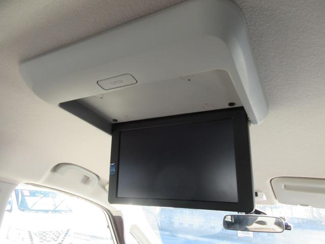 セレナ ハイウェイスター　禁煙車　後席モニター　駐車支援システム　純正ナビＴＶ　アラウンドビューカメラ　ブルーレイ再生　両側電動ドア　ビルトインＥＴＣ　ロールサンシェード　シートバックテーブル　Ｂｌｕｅｔｏｏｔｈ　新車保証書（10枚目）