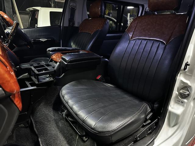 ハイエースバン ロングスーパーGL ディーゼルターボ パールホワイト 両側スライド スマホ連動ディスプレー 純正バックカメラ フルセグTV Bluetooth オートエアコン 社外アルミ タイベル交換済 バッテリー交換済 シートカバー(24枚目)