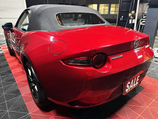 ロードスター Ｓレザーパッケージ　１２ヵ月走行距離無制限保証　本革シート　６速マニュアル　ＢＯＳＥサラウンドシステム　純正ナビ　バックカメラ　ＥＴＣ　ドライブレコーダー　アルミ　ＡＤＶＡＮタイヤ　シートヒーター　新品バッテリー（16枚目）