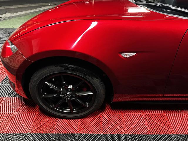 ロードスター Ｓレザーパッケージ　１２ヵ月走行距離無制限保証　本革シート　６速マニュアル　ＢＯＳＥサラウンドシステム　純正ナビ　バックカメラ　ＥＴＣ　ドライブレコーダー　アルミ　ＡＤＶＡＮタイヤ　シートヒーター　新品バッテリー（21枚目）