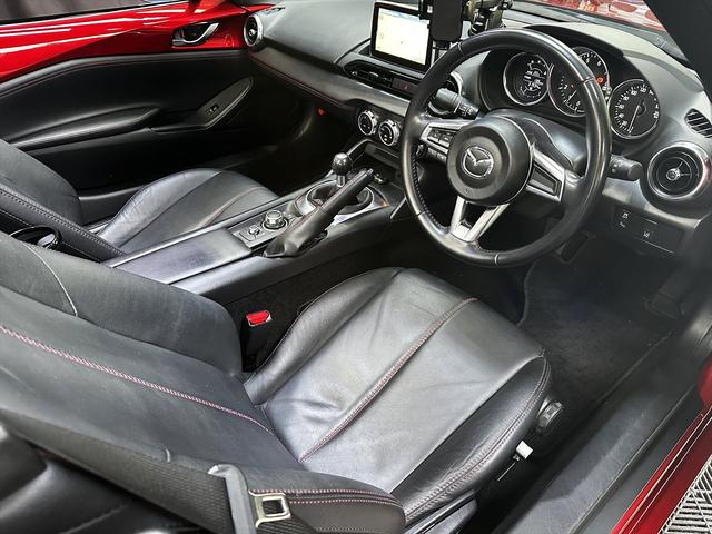 ロードスター Ｓレザーパッケージ　１２ヵ月走行距離無制限保証　本革シート　６速マニュアル　ＢＯＳＥサラウンドシステム　純正ナビ　バックカメラ　ＥＴＣ　ドライブレコーダー　アルミ　ＡＤＶＡＮタイヤ　シートヒーター　新品バッテリー（40枚目）