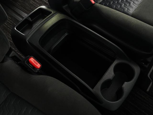 ヴェルファイア ２．５Ｚ　（ツインサンルーフ）（ＡＬＰＩＮＥ製１０インチナビ）（後席モニター）（両側電動スライドドア）フルセグＴＶ　Ｂｌｕｅｔｏｏｔｈ音楽再生　ＥＴＣ　バックカメラ　床下収納付　オットマン　クリアランスソナー（19枚目）