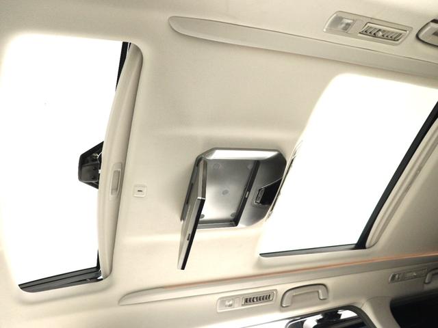 ヴェルファイア ２．４Ｚ　（後期型）（サンルーフ）（ＡＬＰＩＮＥ製８インチナビ）（後席モニター）（エアロカスタム）（車高調）フルセグ　Ｂｌｕｅｔｏｏｔｈ接続　クリアランスソナー　オットマン　フルフラット　両側電動スライド（2枚目）